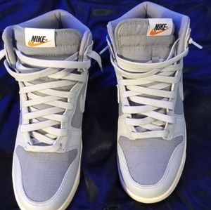 Men's Nike size 9.5 Dunks